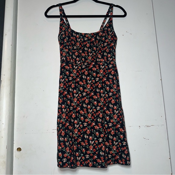 Old Navy Dresses & Skirts - Old Navy Floral Dress